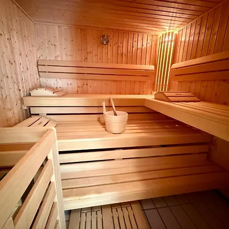 Gemütliche Mit Sauna&terrasse Apartment